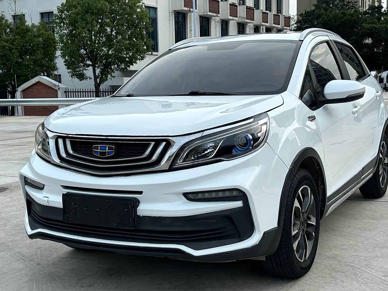 Vision X3 2019 Upgraded 1.5L MT Premium