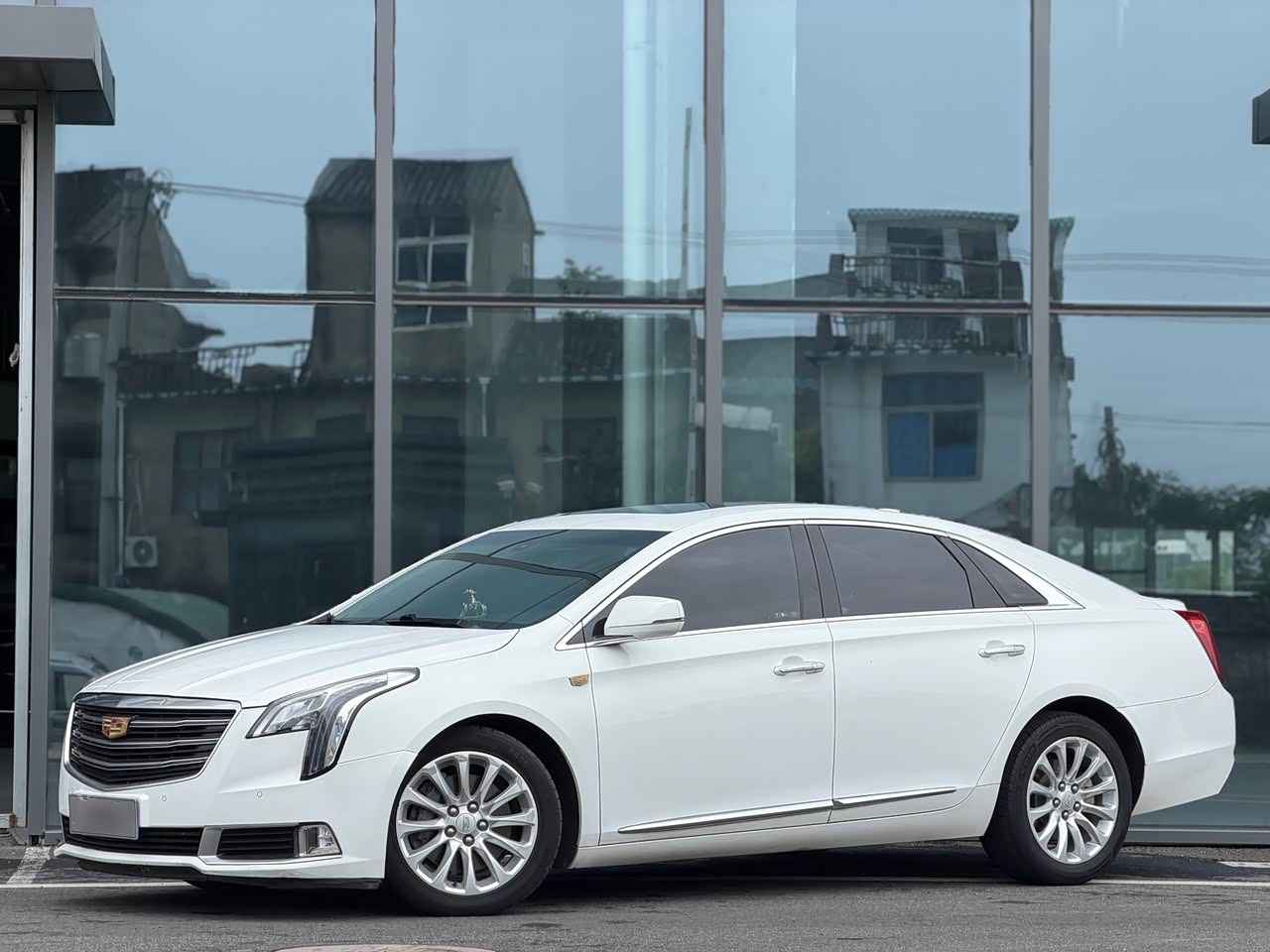 XTS 2018 28T Elite