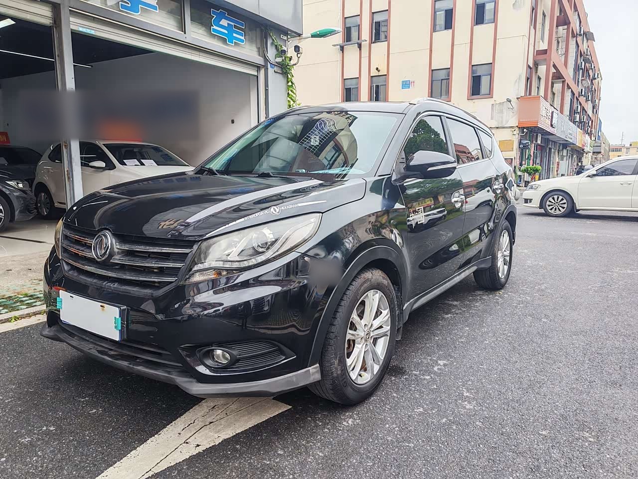 Fengon 580 2016 Facelift 1.5T CVT Comfort