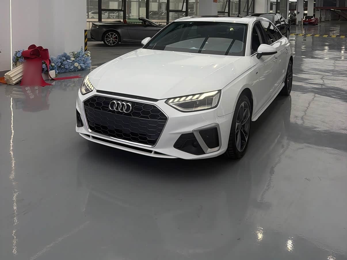 AudiA4L 2022 40 TFSI Luxury Dynamic