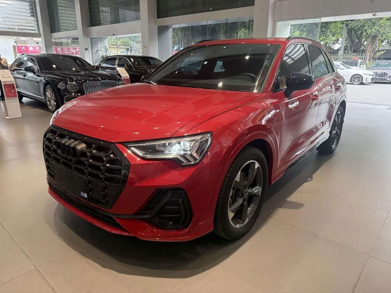 AudiQ3 2022 35 TFSI Fashion Dynamic