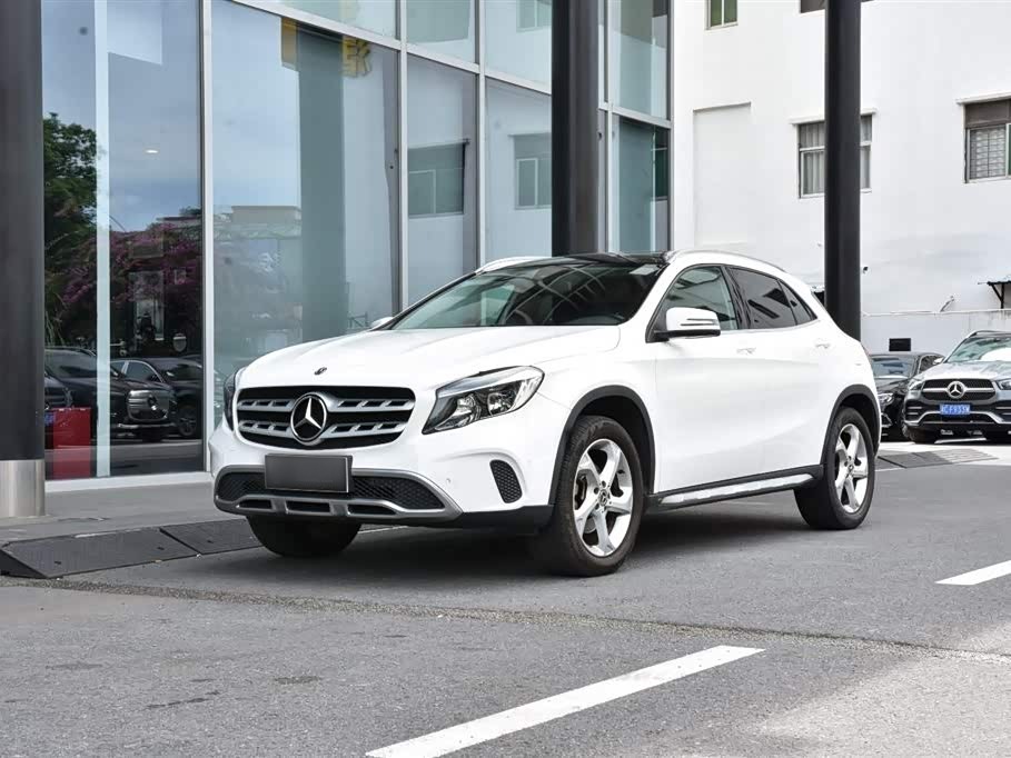 Mercedes-BenzGLA 2017 GLA 200 Dynamic