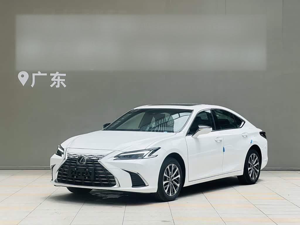 LexusES 2025 200 Exclusive