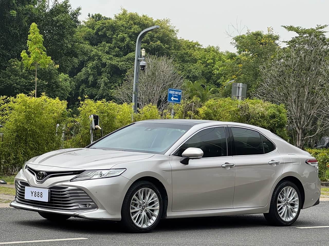 Camry 2018 2.5G Luxury