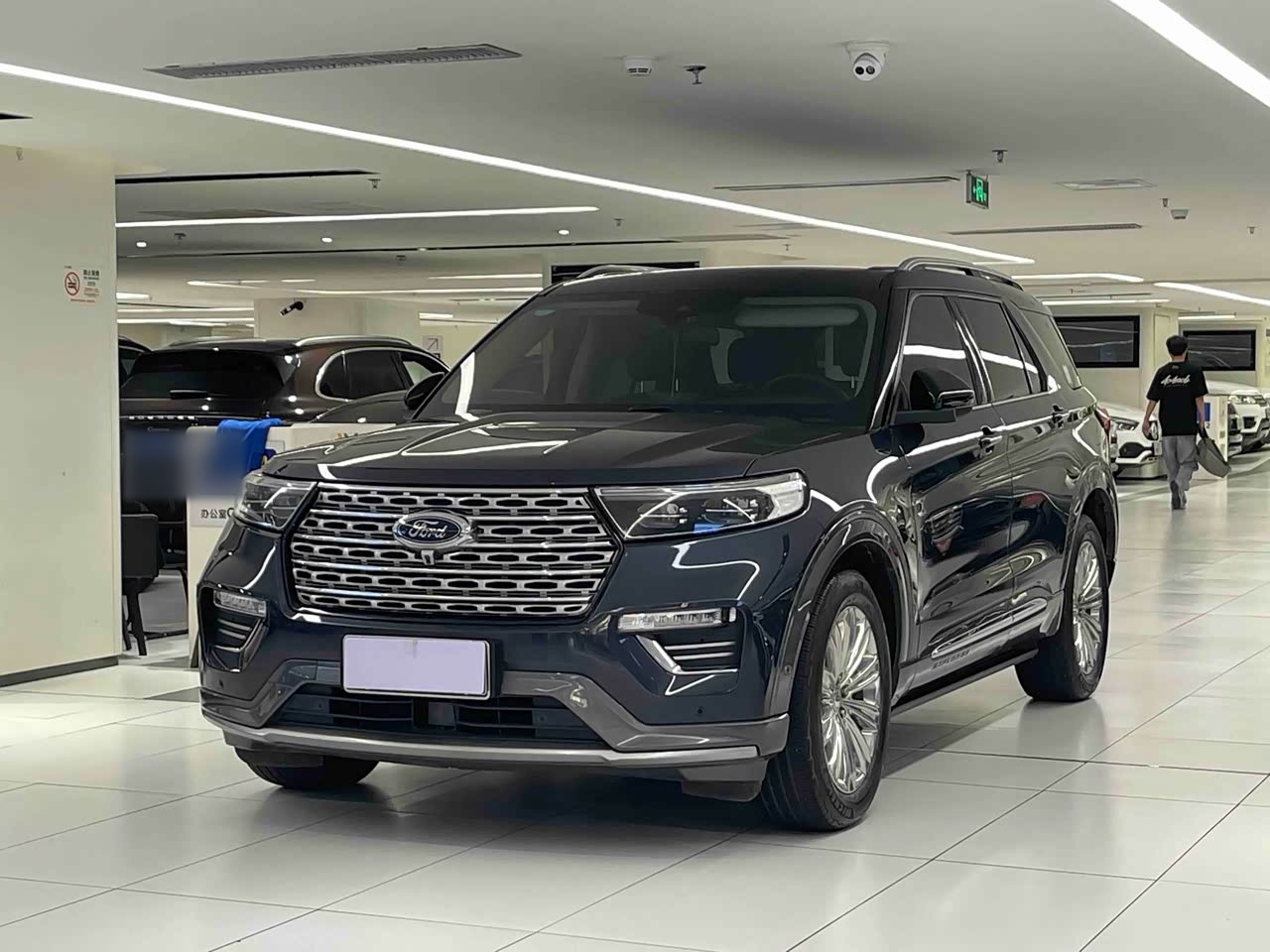 Explorer 2020 EcoBoost 285 AWD Titanium 6-Seater