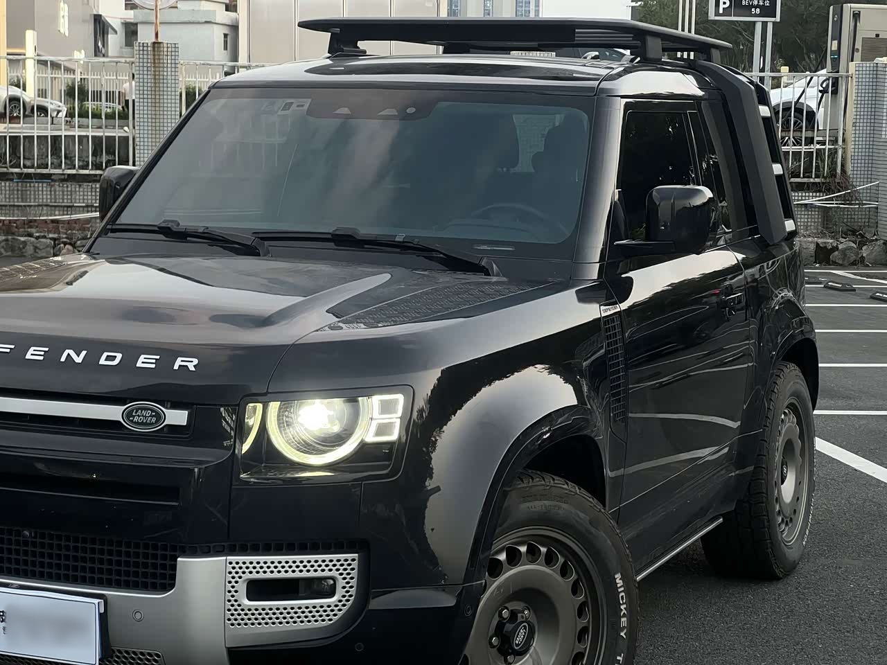 Defender 2022 90 3.0T P400 XS