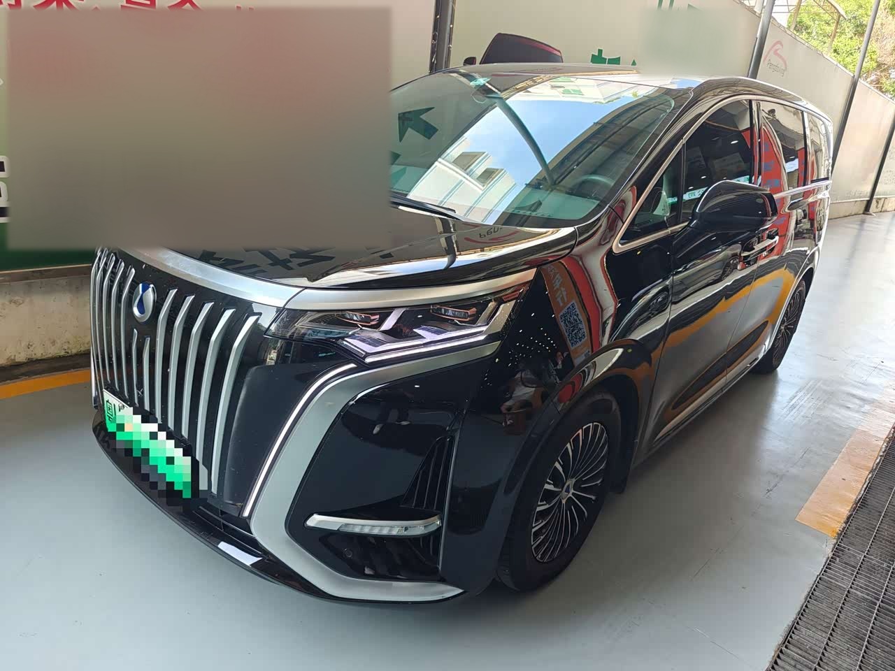 D9 2022 EV 600 AWD Flagship