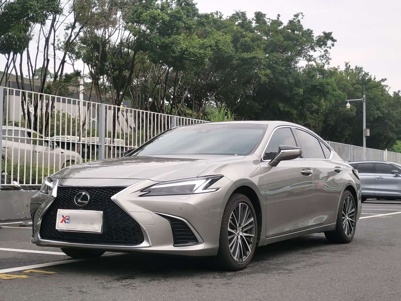 LexusES 2025 300h Exclusive