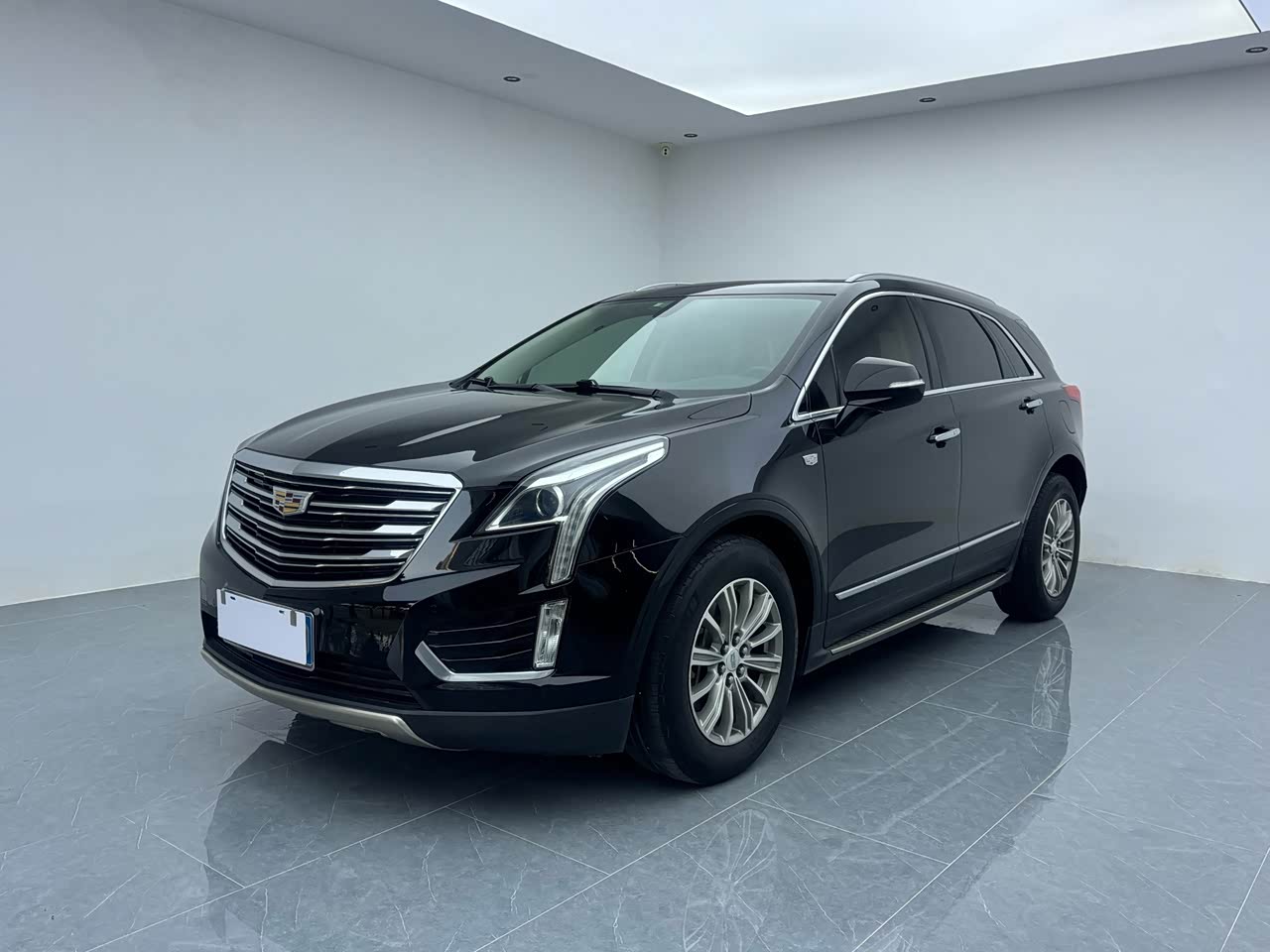 XT5 2016 25T Luxury