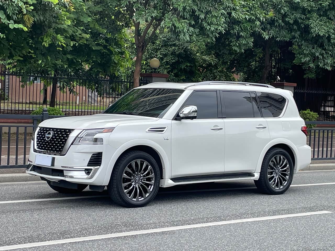 2023 ARMADA 5.6L Flagship