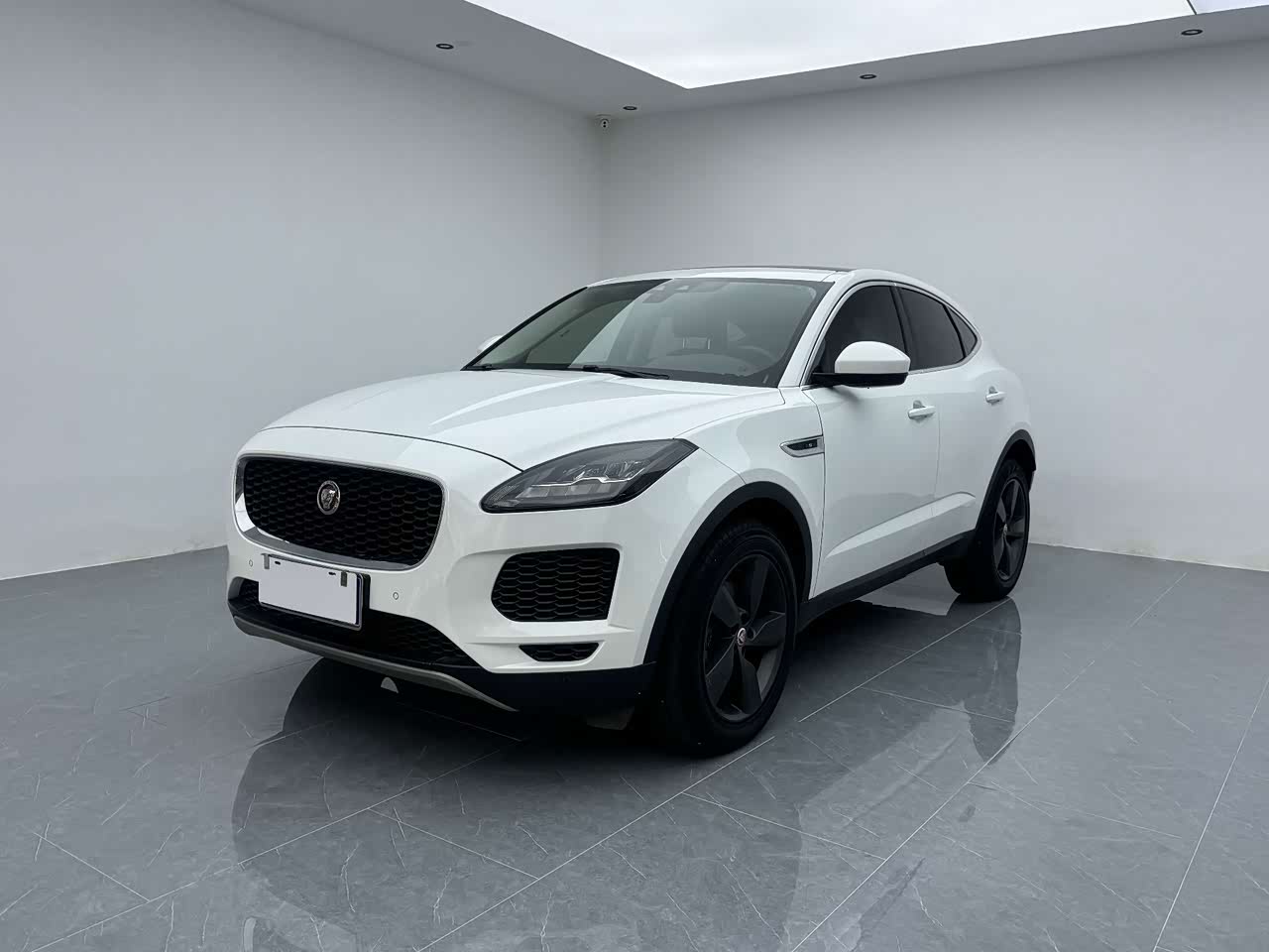 E-PACE 2018 P200 S China V
