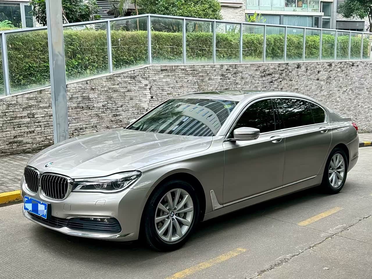 BMW7 Series 2016 730Li Luxury
