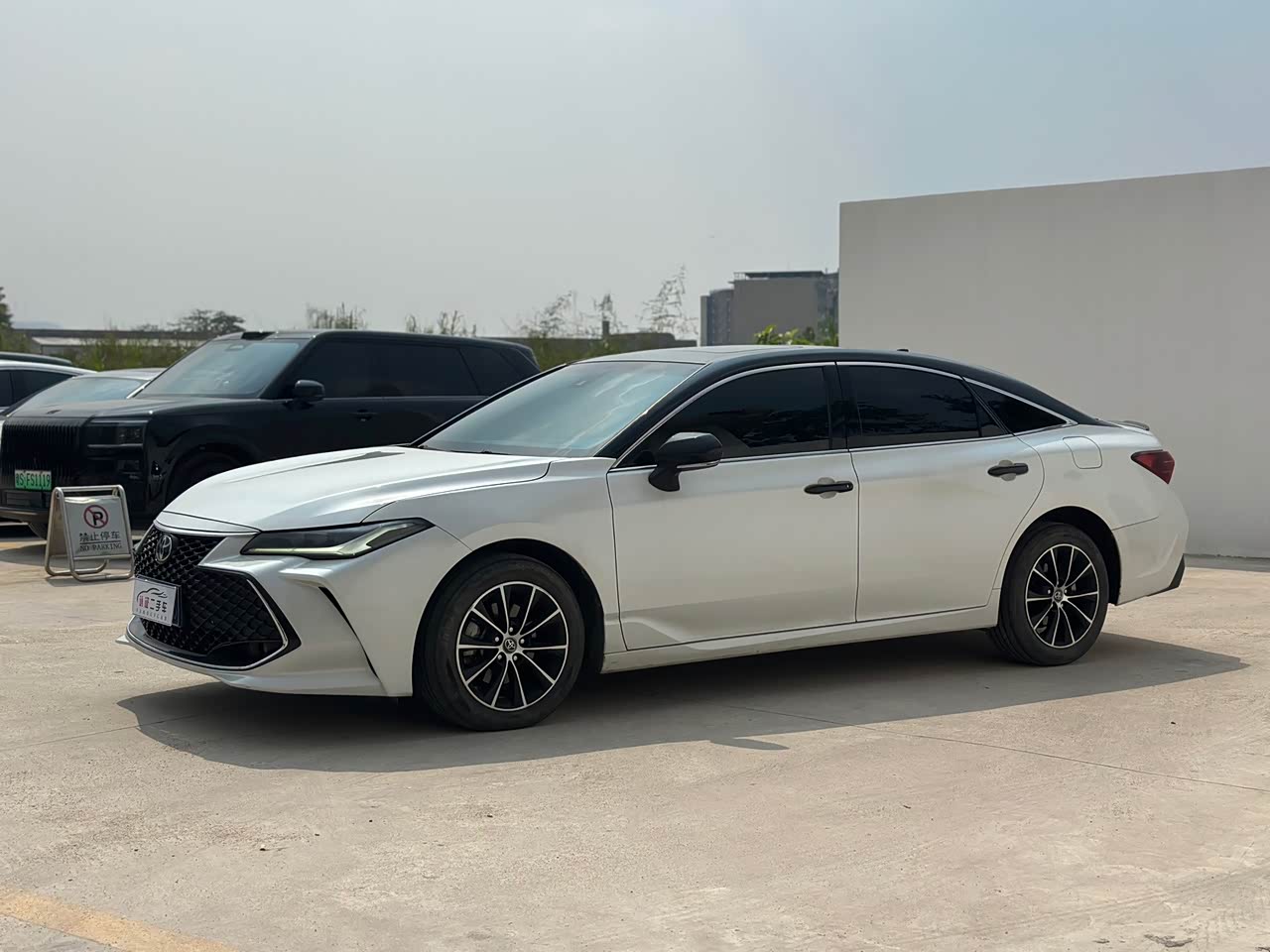 Avalon 2023 2.5L Luxury