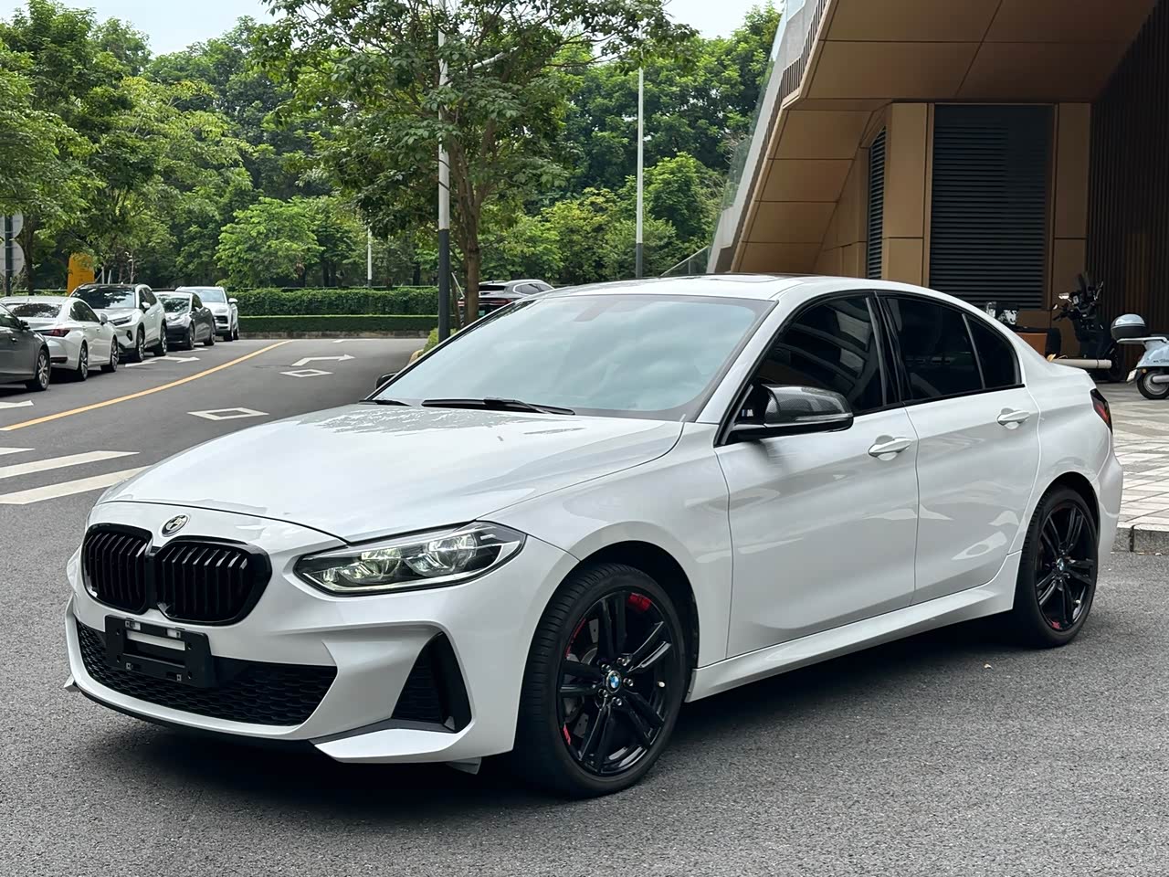 BMW1 Series 2021 125i M Sport