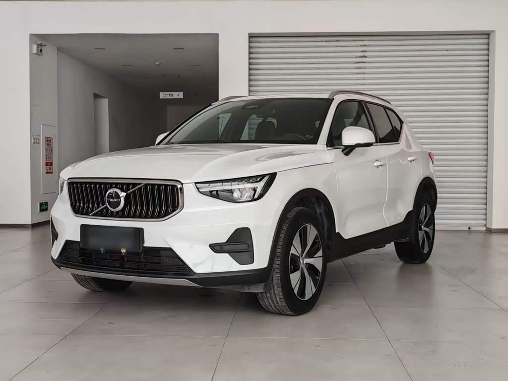 XC40 2025 B3 Luxury