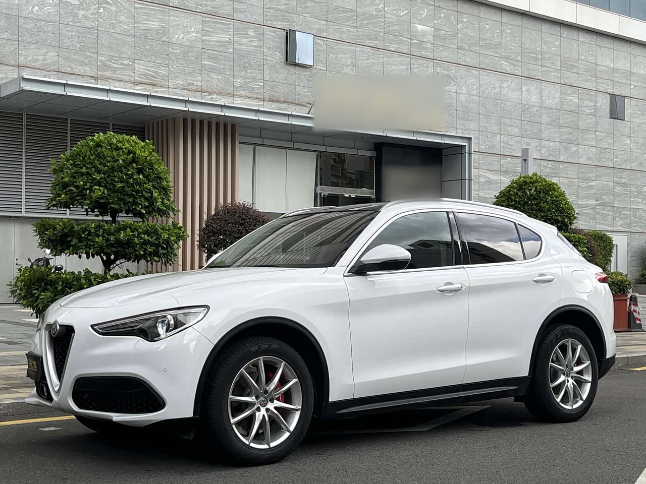 Stelvio 2017 2.0T 280HP Luxury
