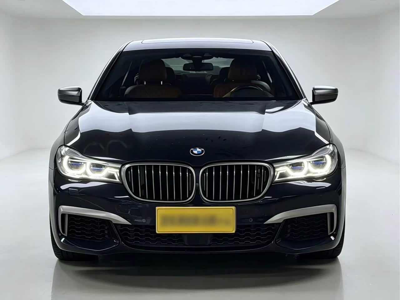BMW7 Series 2017 M760Li xDrive