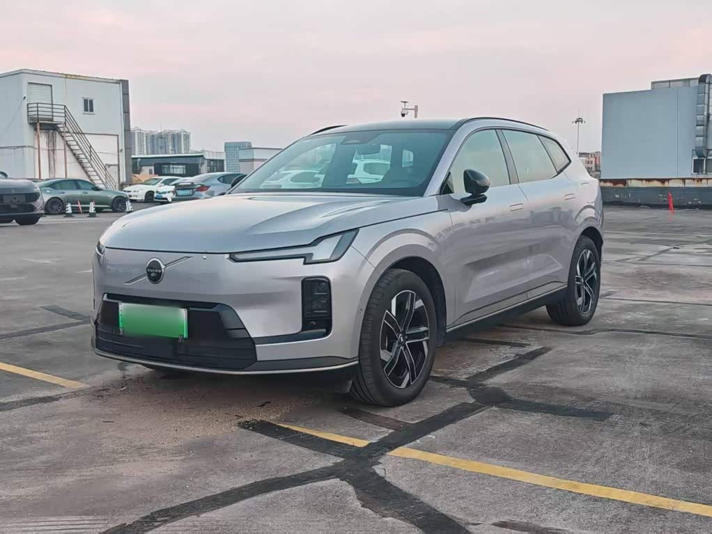 XC70 Hybrid 2026 RWD Long Range Core