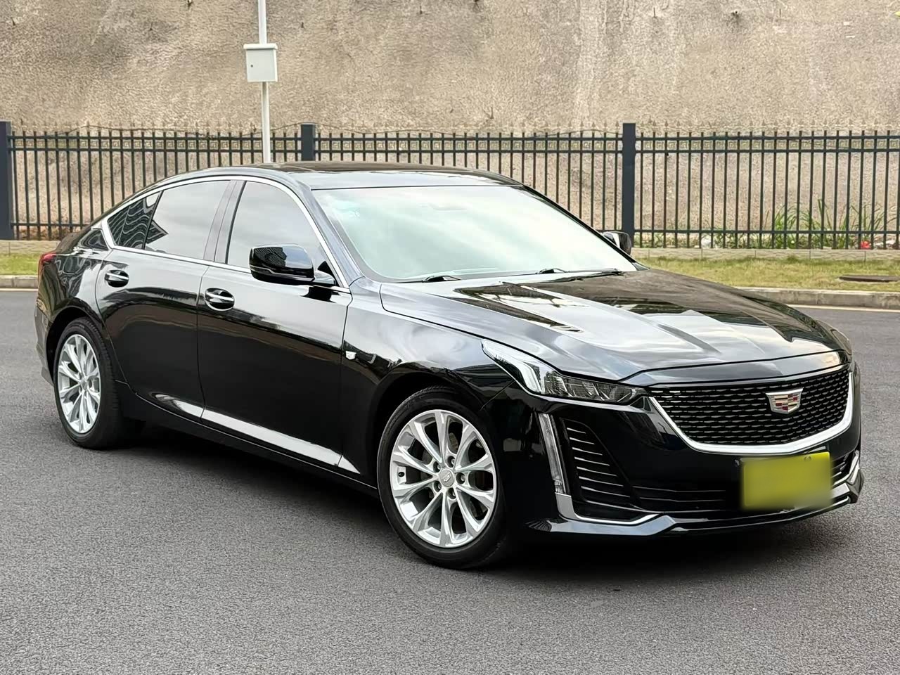CT5 2021 28T Luxury