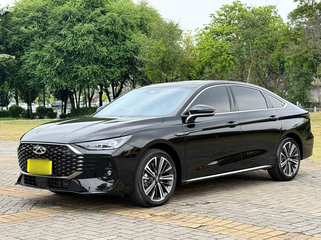 Arrizo 8 PRO 2025 1.6T DCT Luxury +