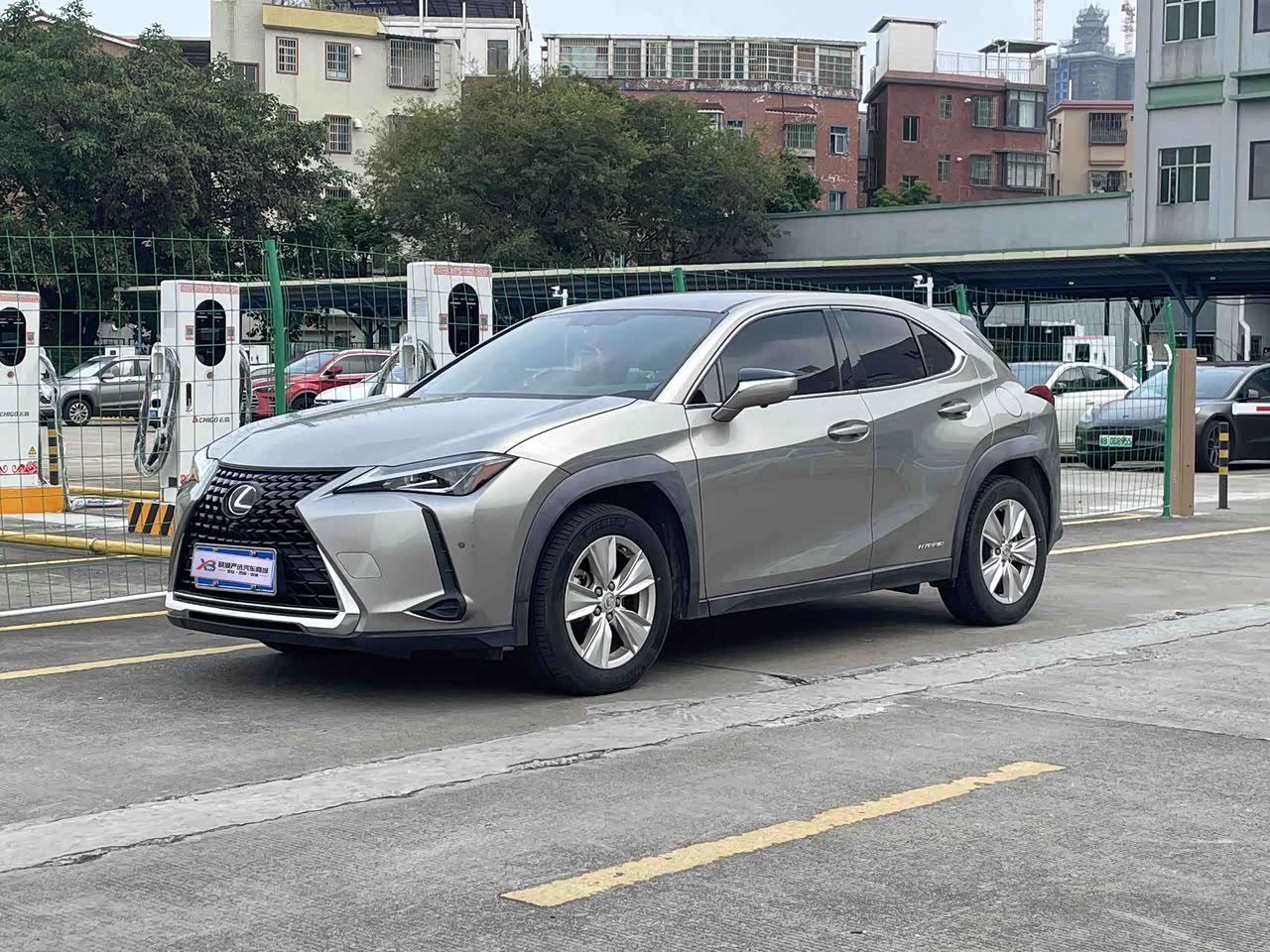 LexusUX 2019 260h China V