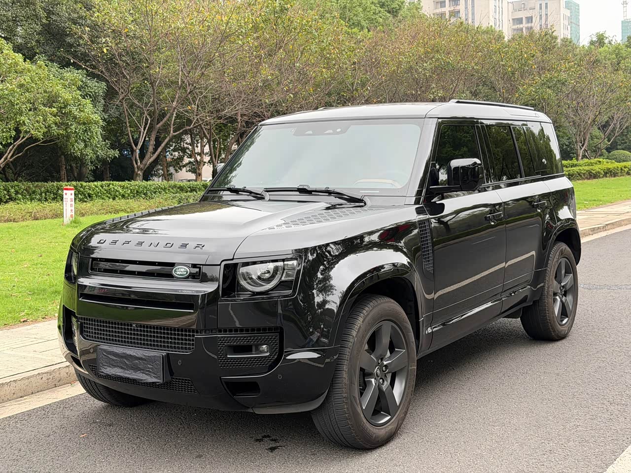 Defender 2024 110 3.0T P400 X-DYNAMIC HSE