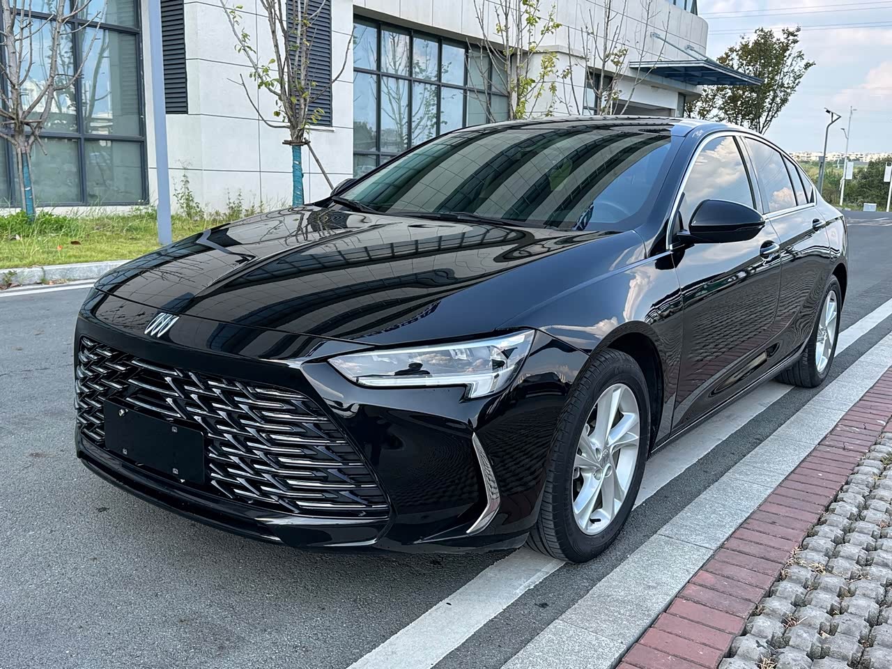 Regal 2023 552T Smart