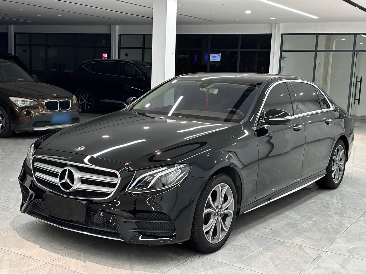 Mercedes-BenzE-Class 2020 E 300 L Sport Luxury