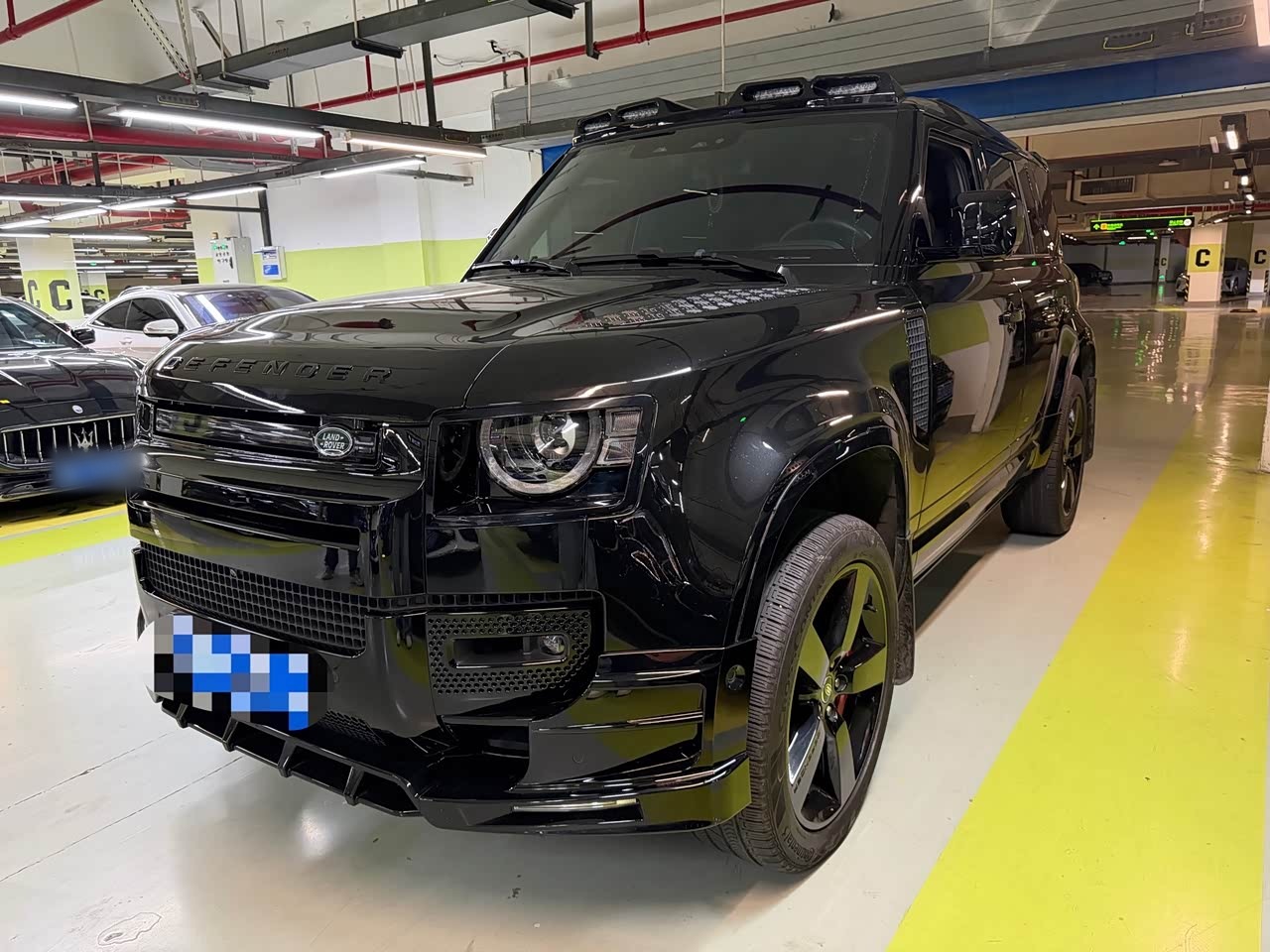 Defender 2025 110 3.0T P400 X-Dynamic HSE