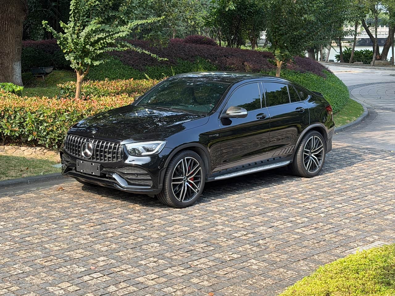 Mercedes-BenzGLC Coupe AMG 2020 AMG GLC 43 4MATIC Coupe SUV