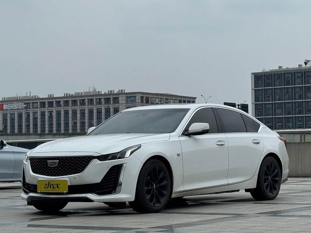 CT5 2021 28T Luxury