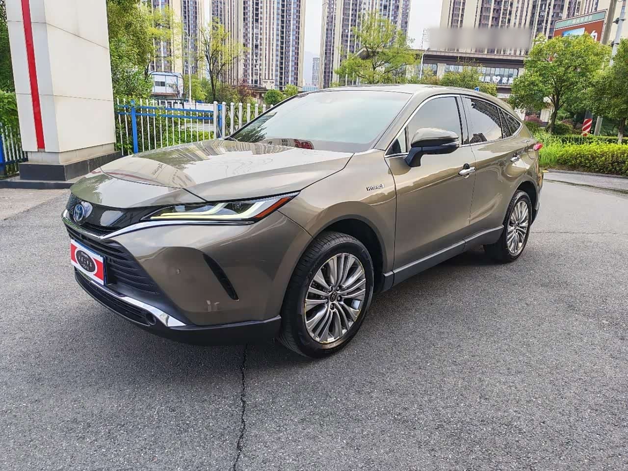 Harrier 2022 Hybrid 2.5L CVT AWD Flagship