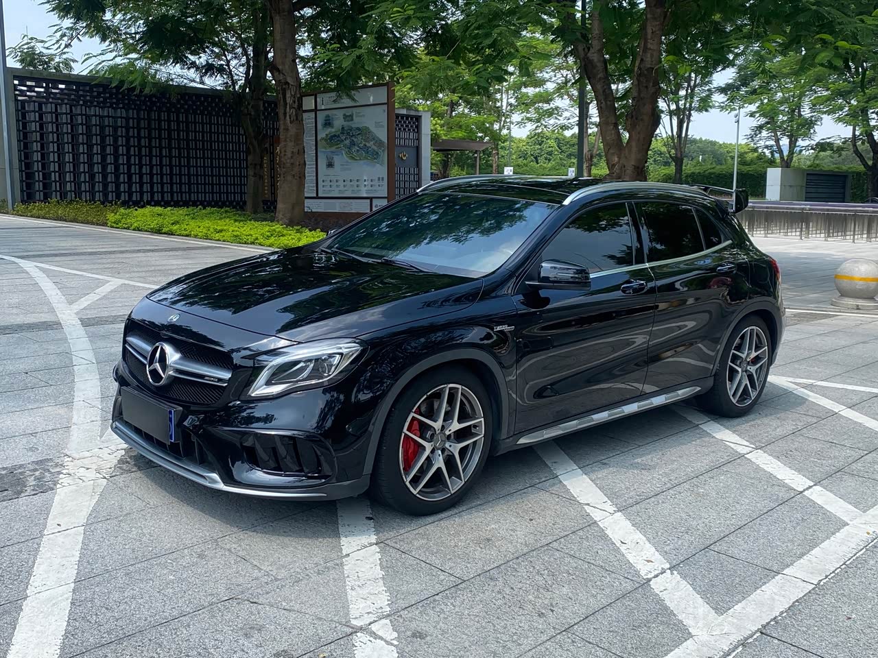 Mercedes-BenzGLA AMG 2017 AMG GLA 45 4MATIC
