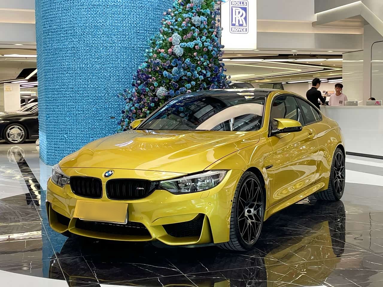 BMWM4 2019 M4 2-Door Coupe