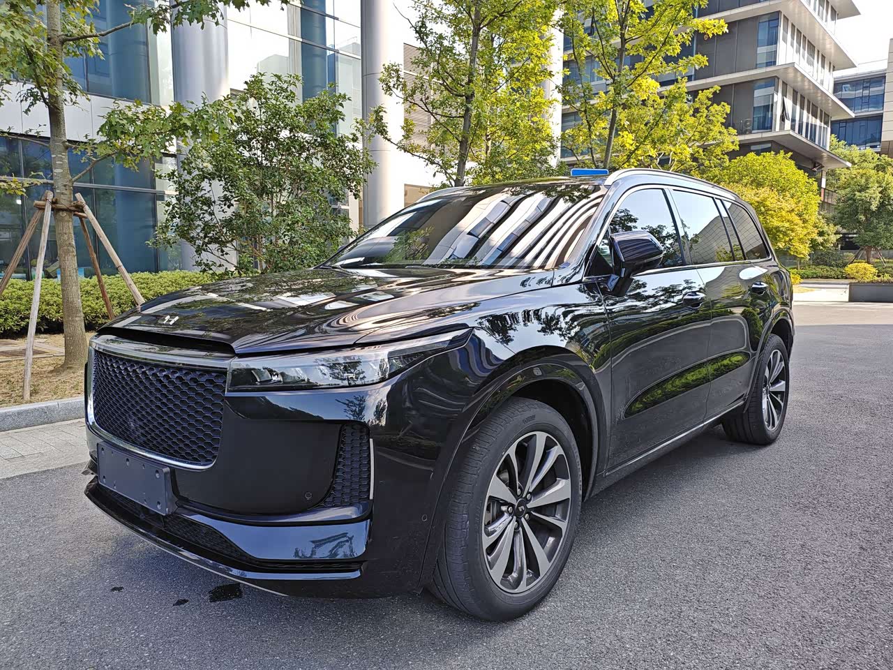 ONE 2020 EREV 6-Seater