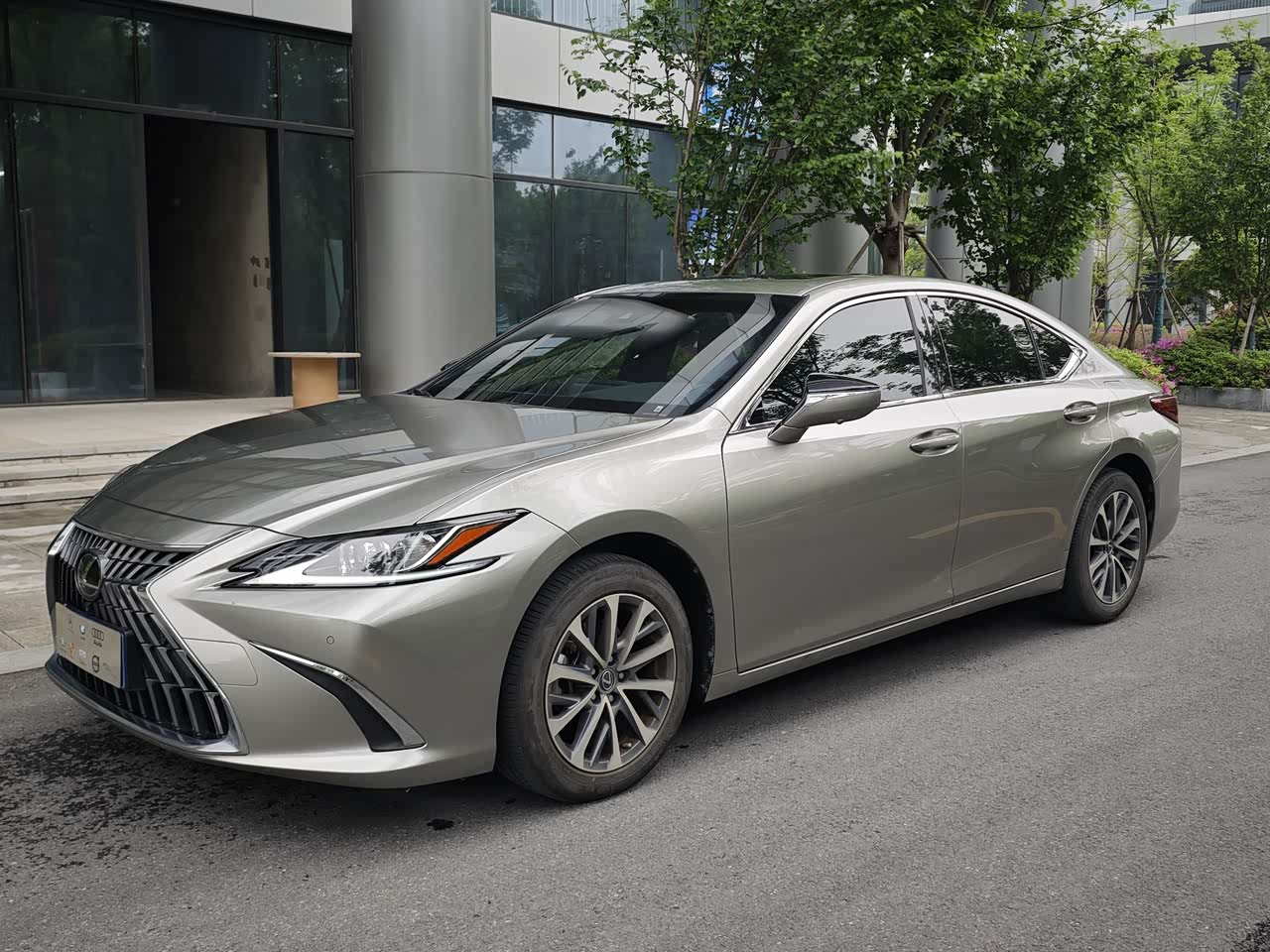 LexusES 2024 200 Exclusive