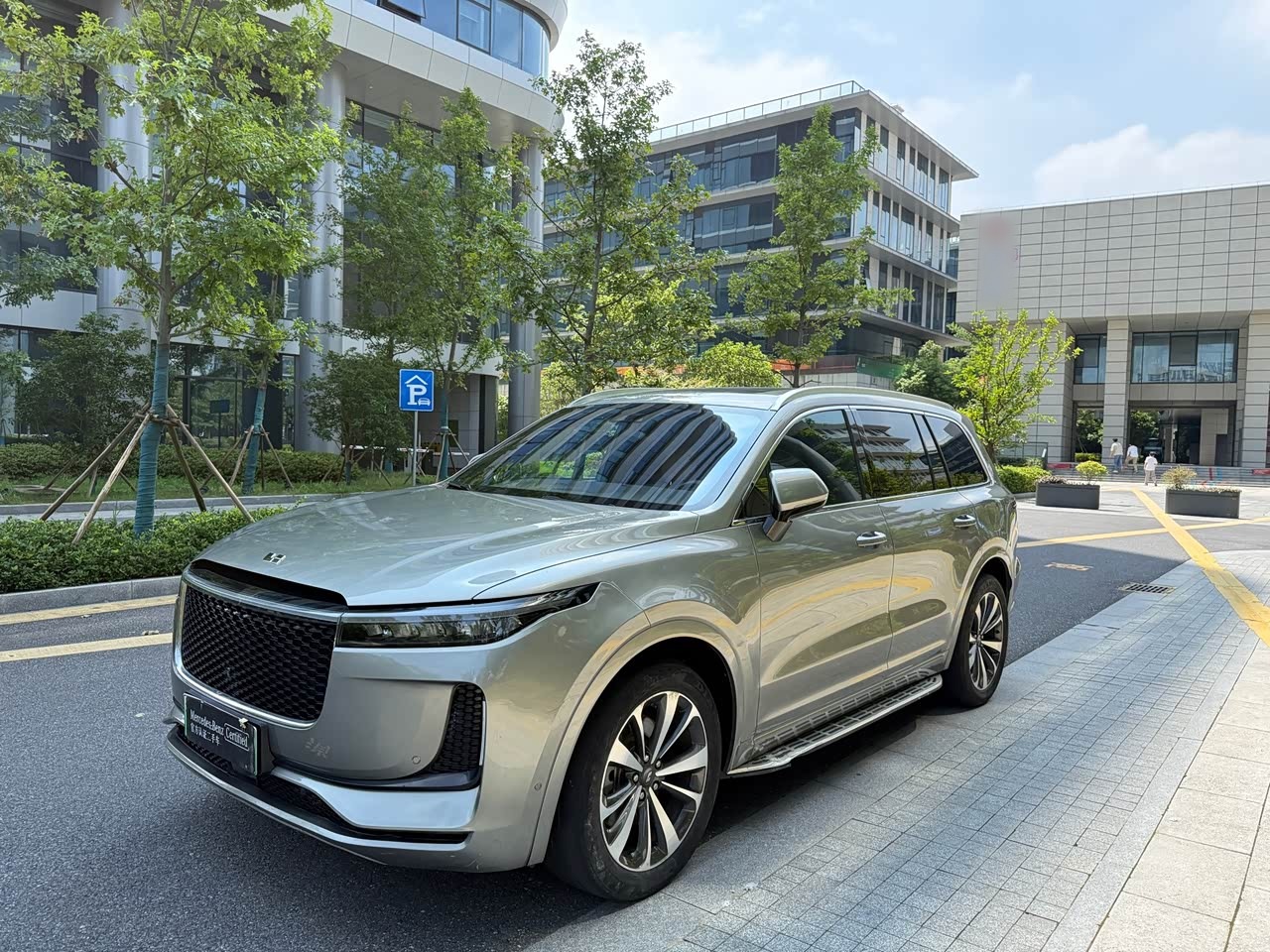 ONE 2020 EREV 6-Seater