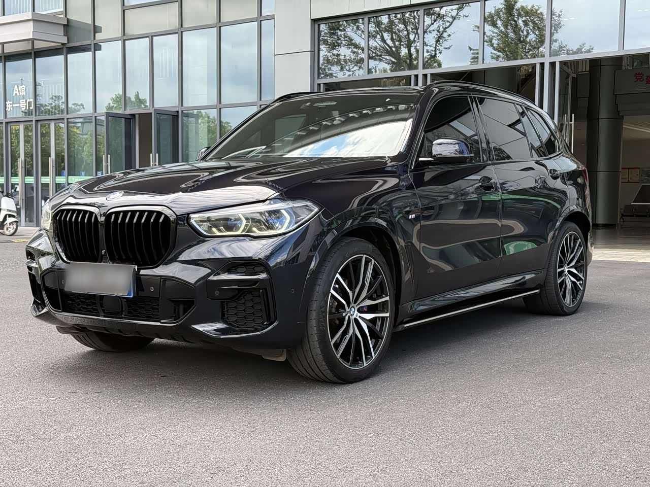 BMWX5 2022 xDrive 40Li Exclusive M Sport Package