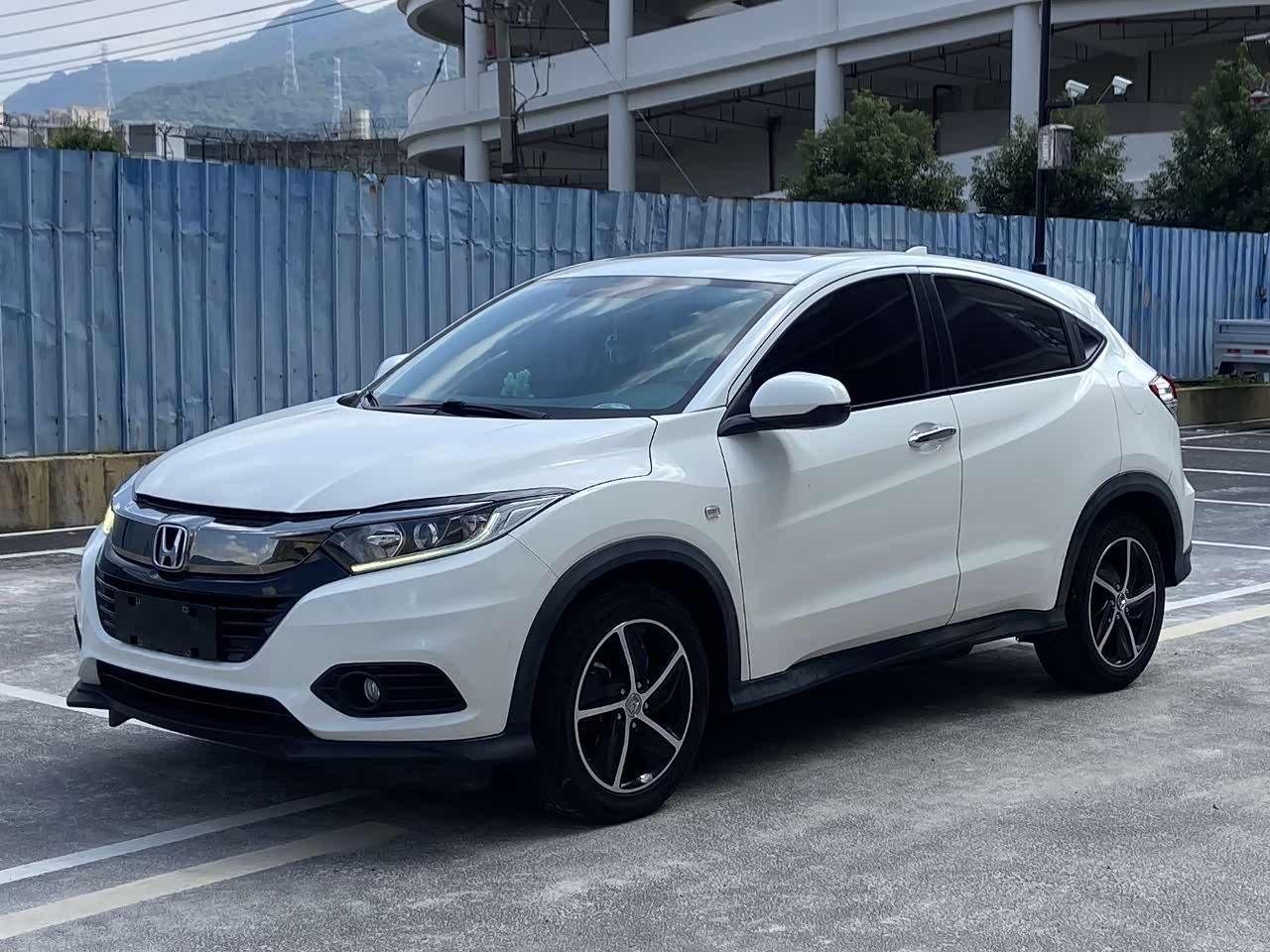 Vezel 2020 1.5L CVTElite