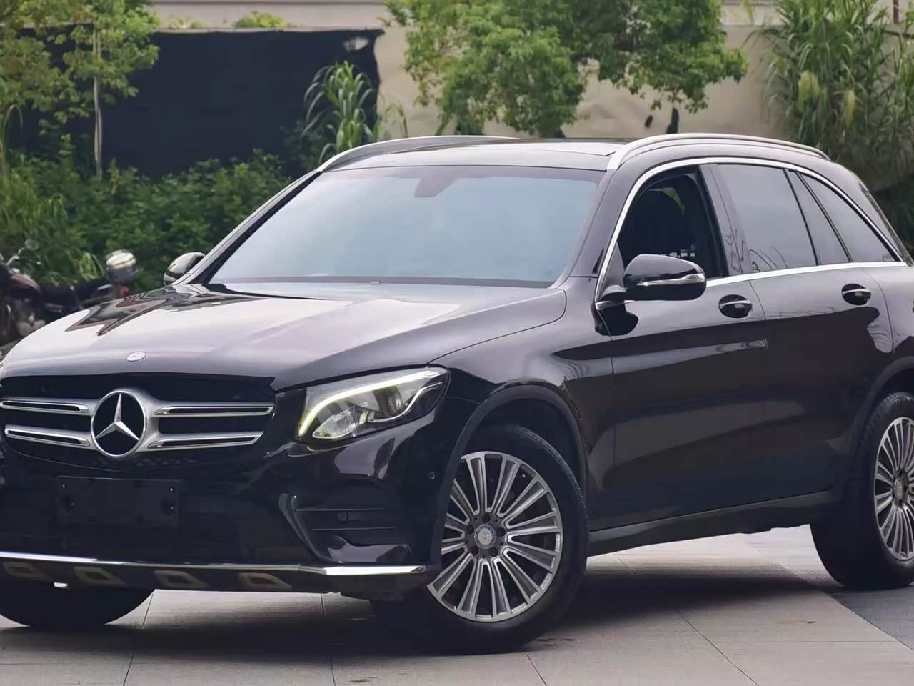 Mercedes-BenzGLC 2017 GLC 260 4MATIC Dynamic