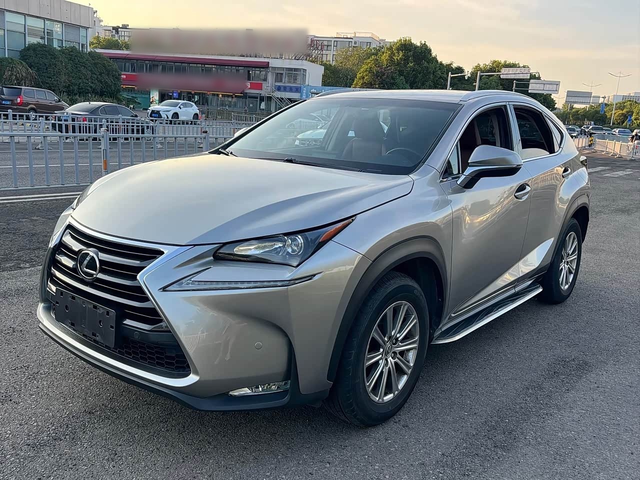 LexusNX 2016 200