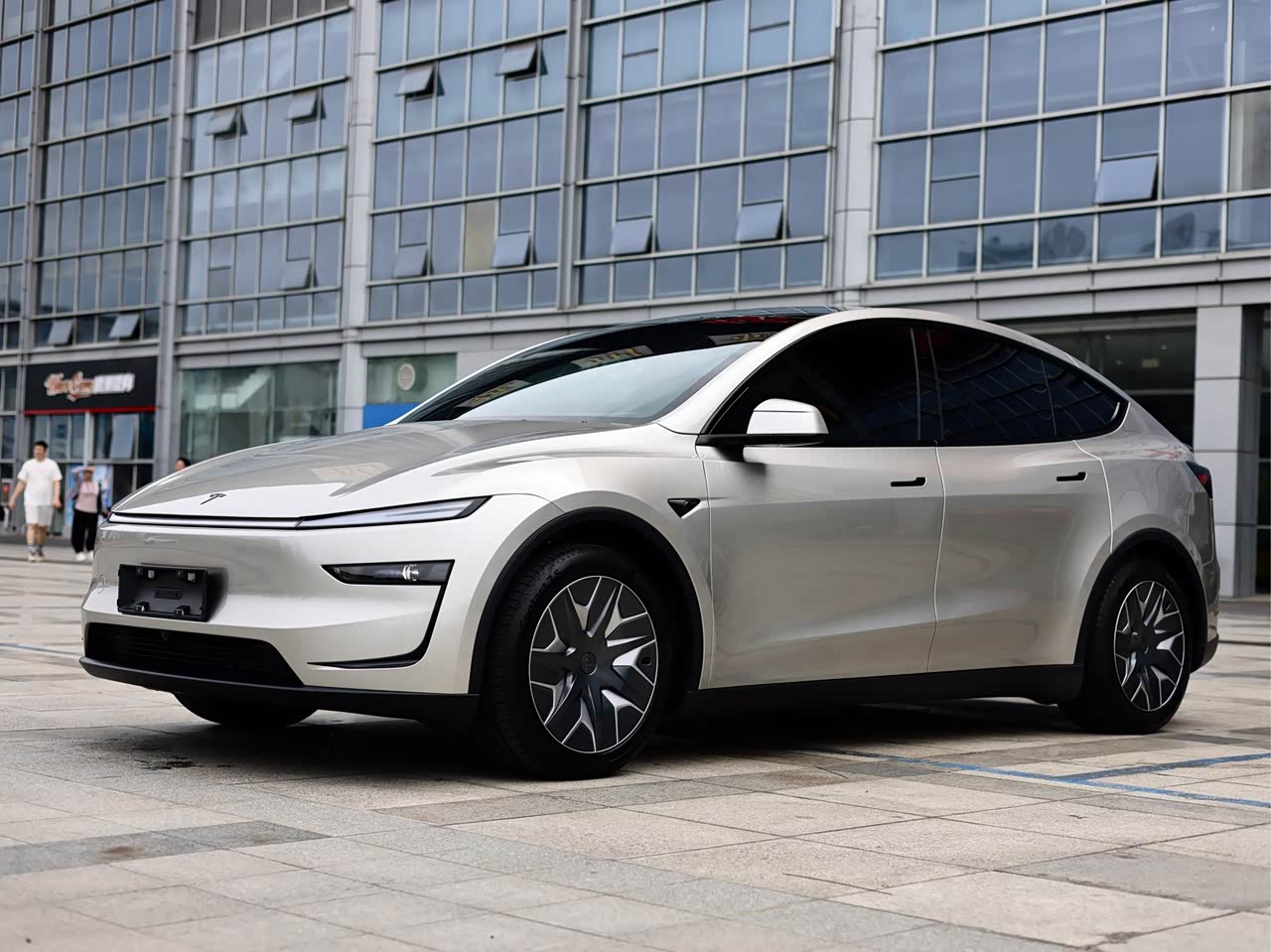 Model Y L 2025 Long Range AWD
