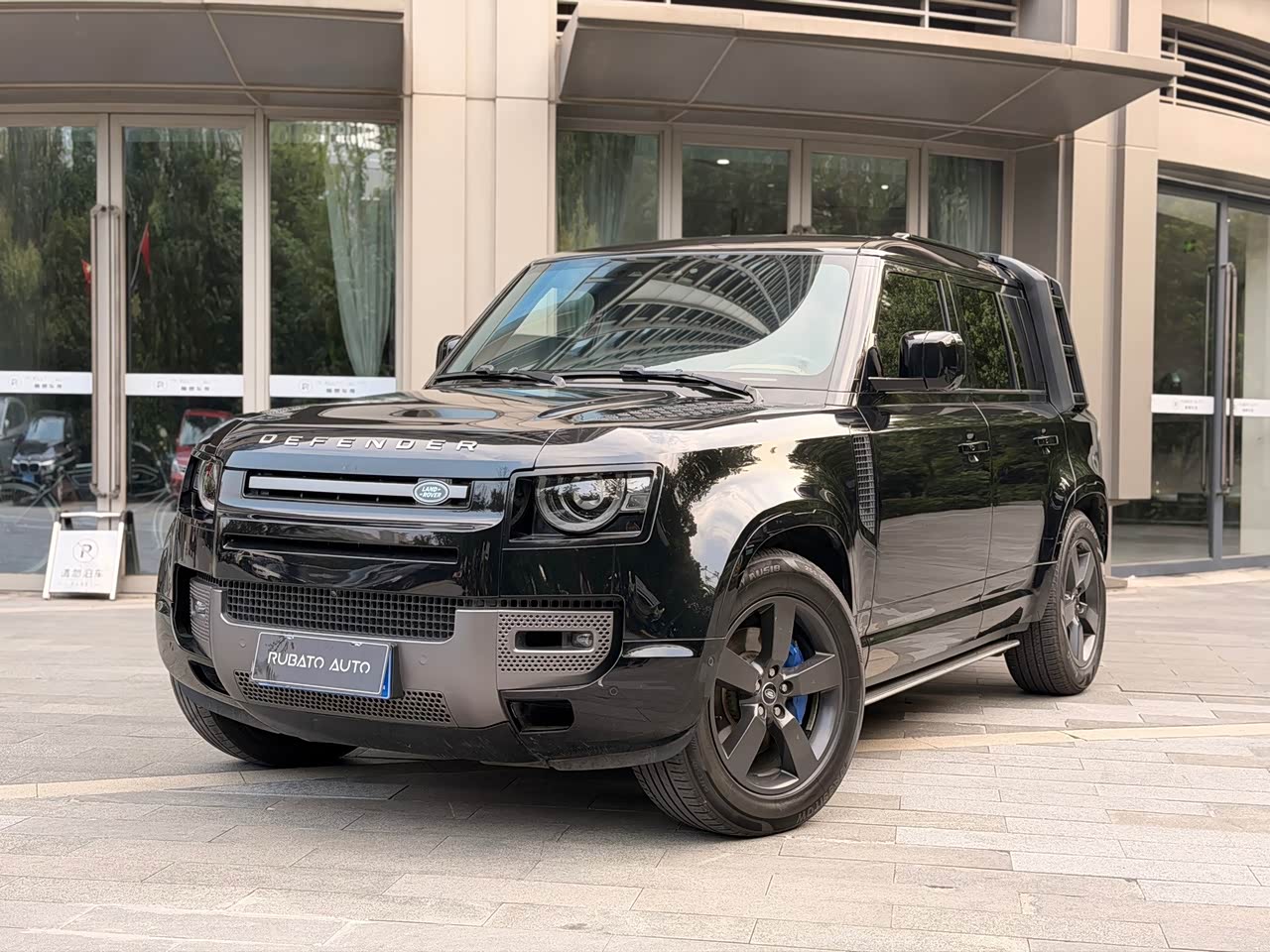 Defender 2024 110 3.0T P400 X-DYNAMIC HSE