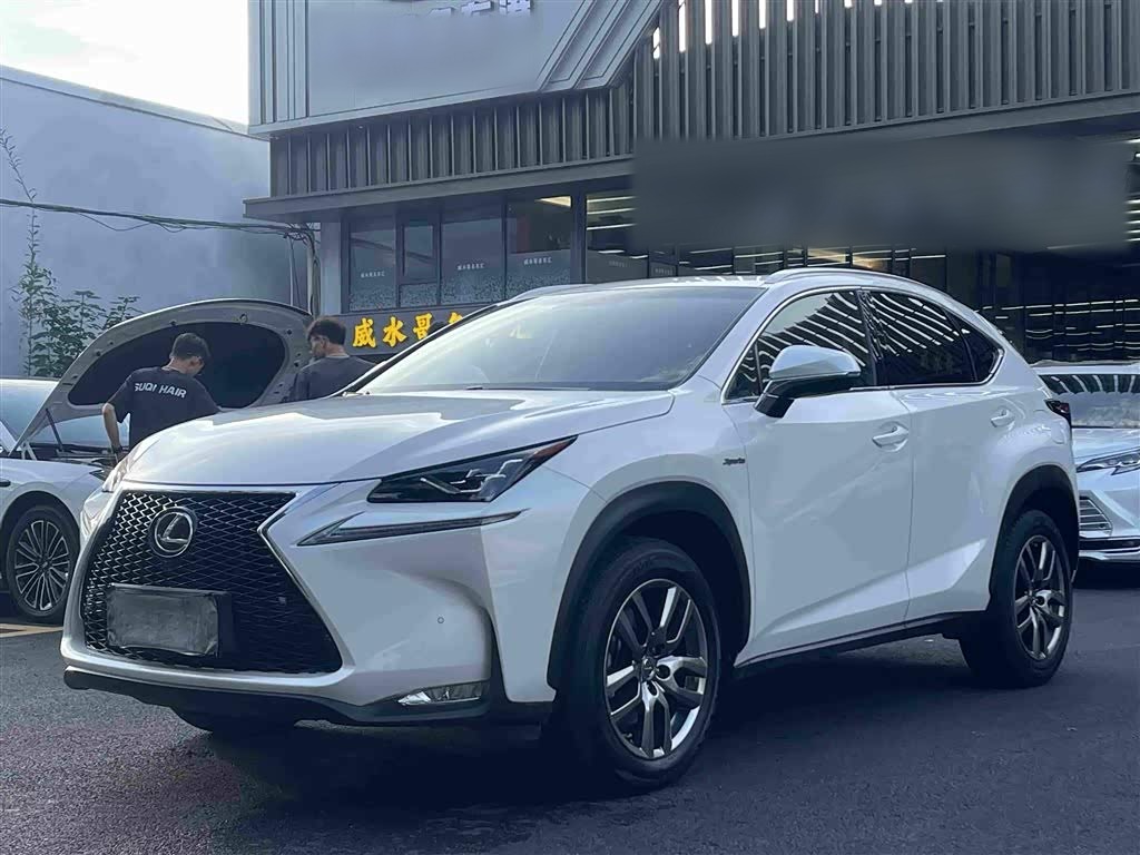 LexusNX 2015 200t