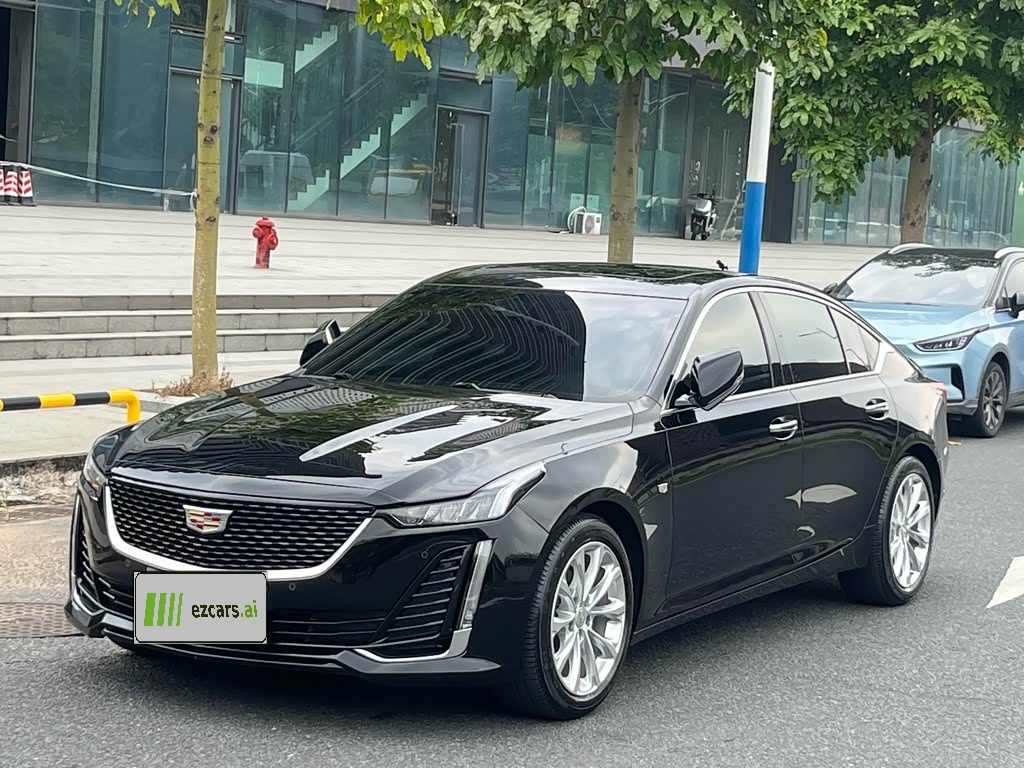 XT5 2018 28E AWD Tech