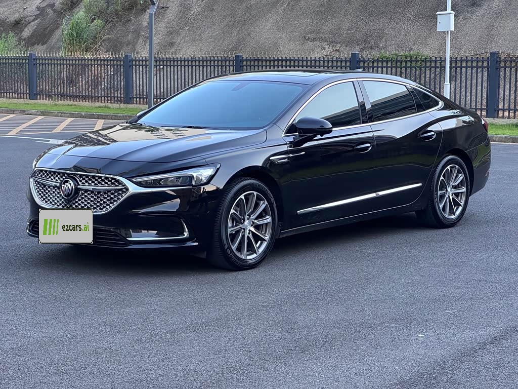 LaCrosse 2016 28T Flagship