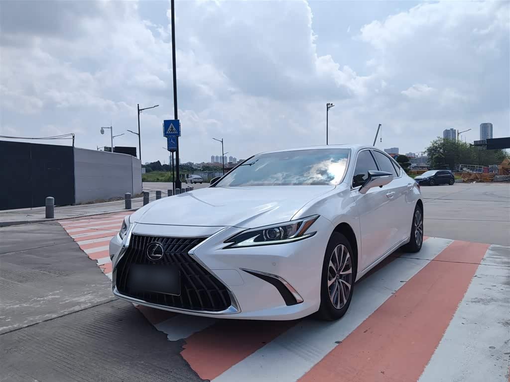 LexusES 2023 200 Excellence