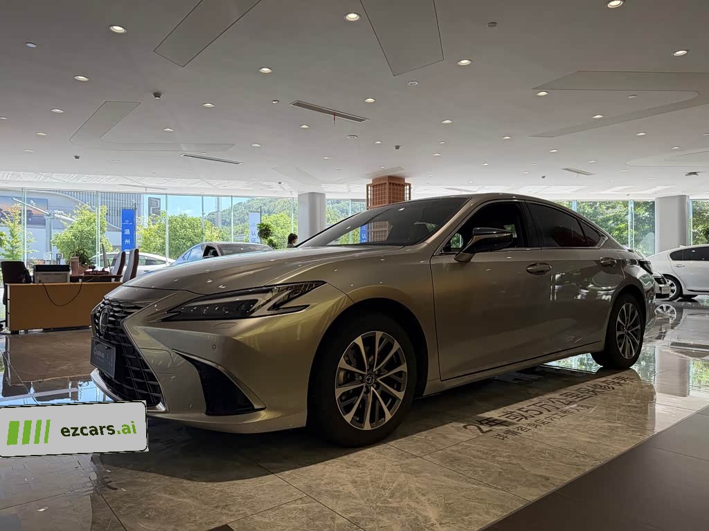 ES 2025 300h Exclusive