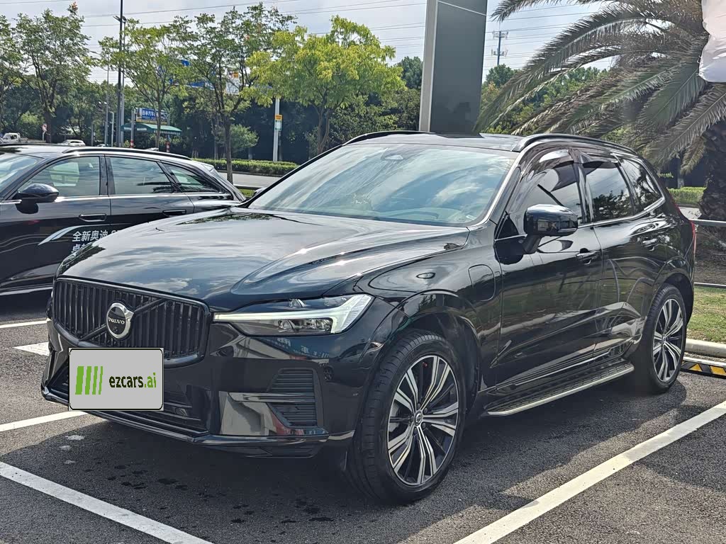 XC60 Hybrid 2023 T8 PHEV Long Range AWD Luxury