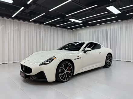 GranTurismo 2023 3.0T Modena